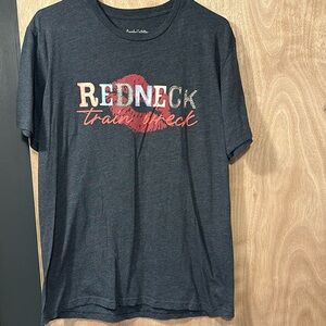 Lincoln outfitters T shirt